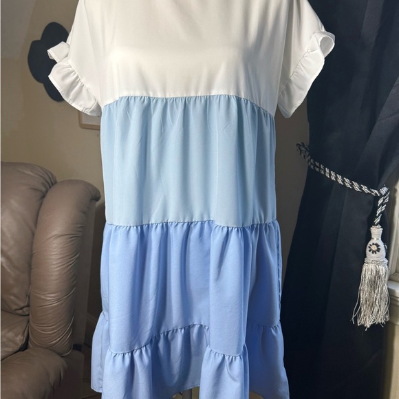 - Blue and White Tiered Babydoll Dress size medium - Picture 2 of 9